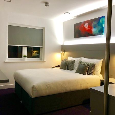 Ilford Hotel Goodmayes מראה חיצוני תמונה