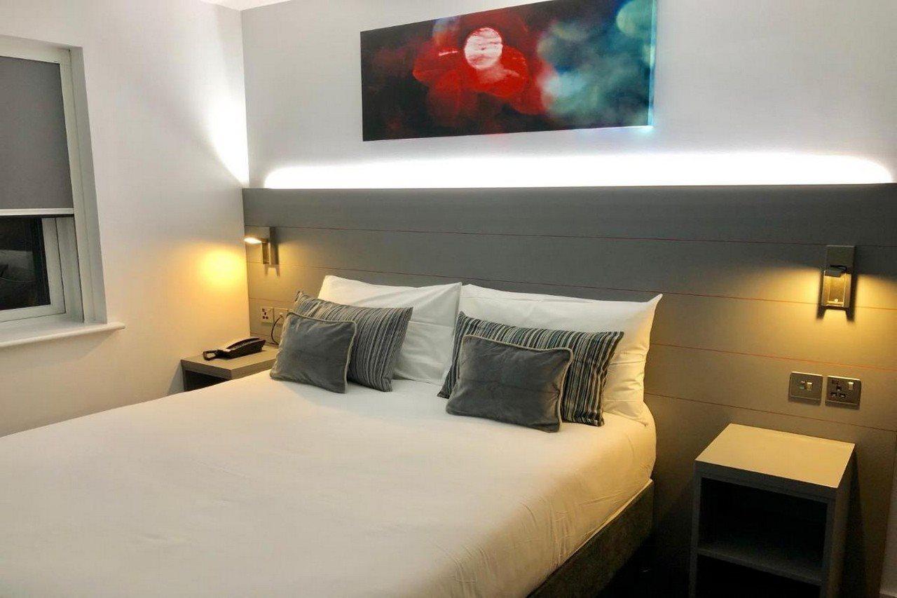 Ilford Hotel Goodmayes מראה חיצוני תמונה