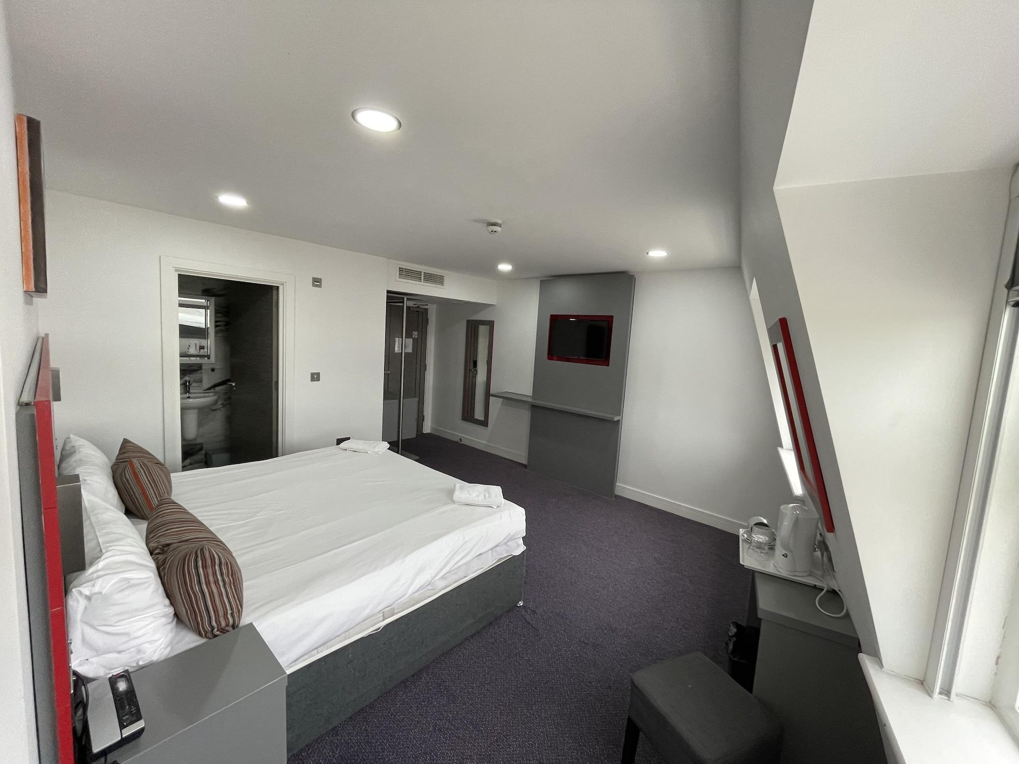 Ilford Hotel Goodmayes מראה חיצוני תמונה