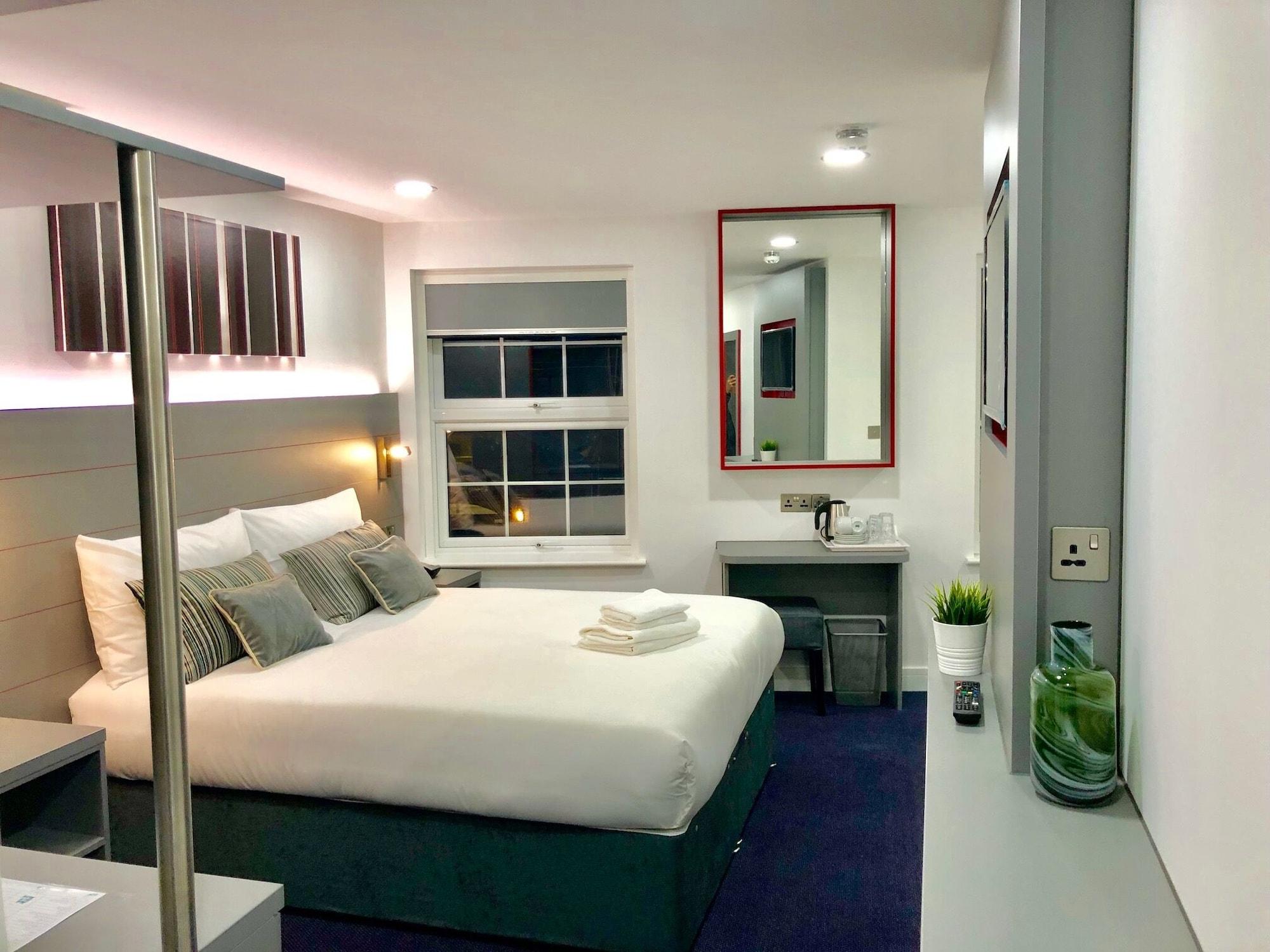 Ilford Hotel Goodmayes מראה חיצוני תמונה