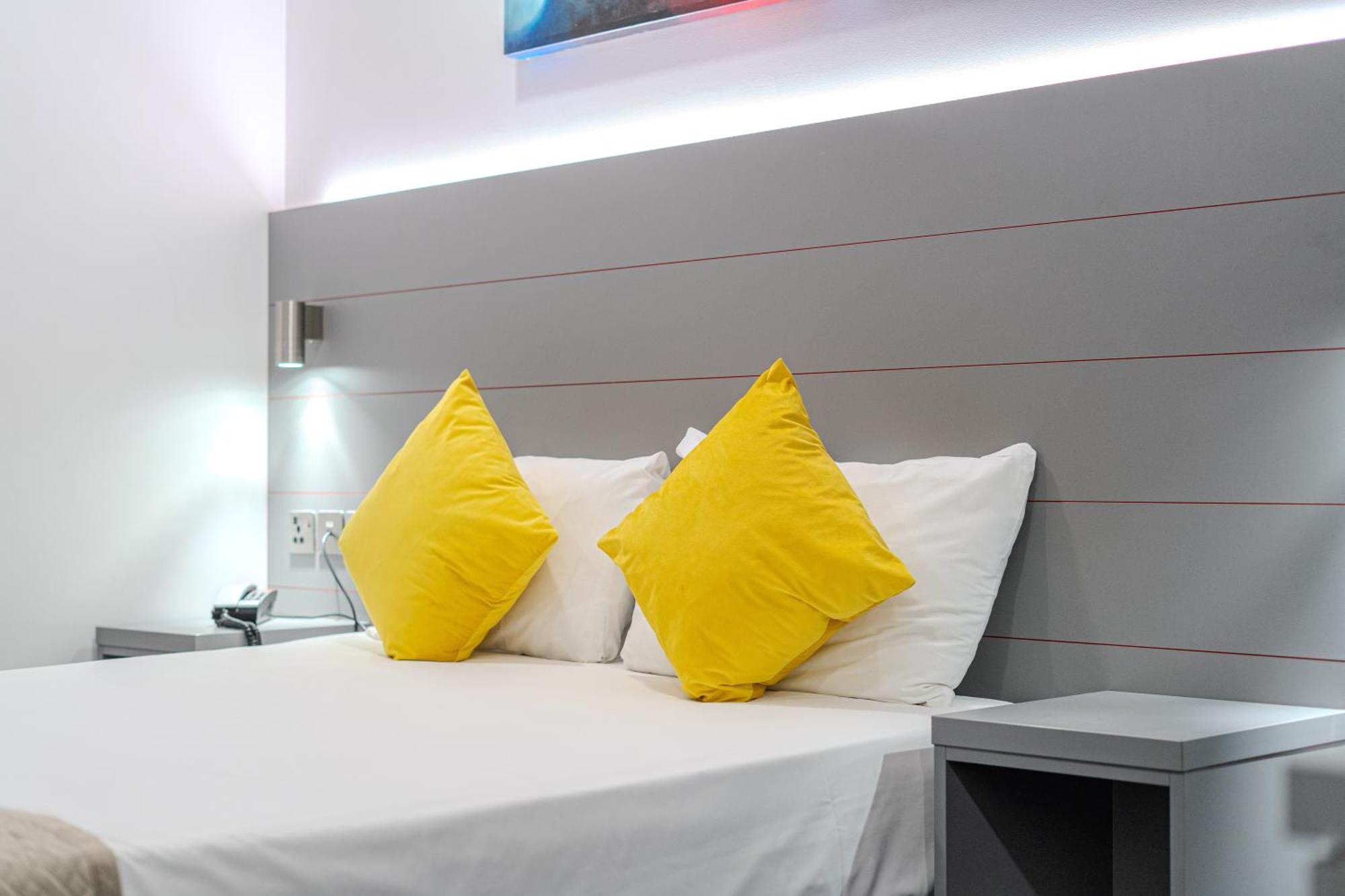 Ilford Hotel Goodmayes מראה חיצוני תמונה