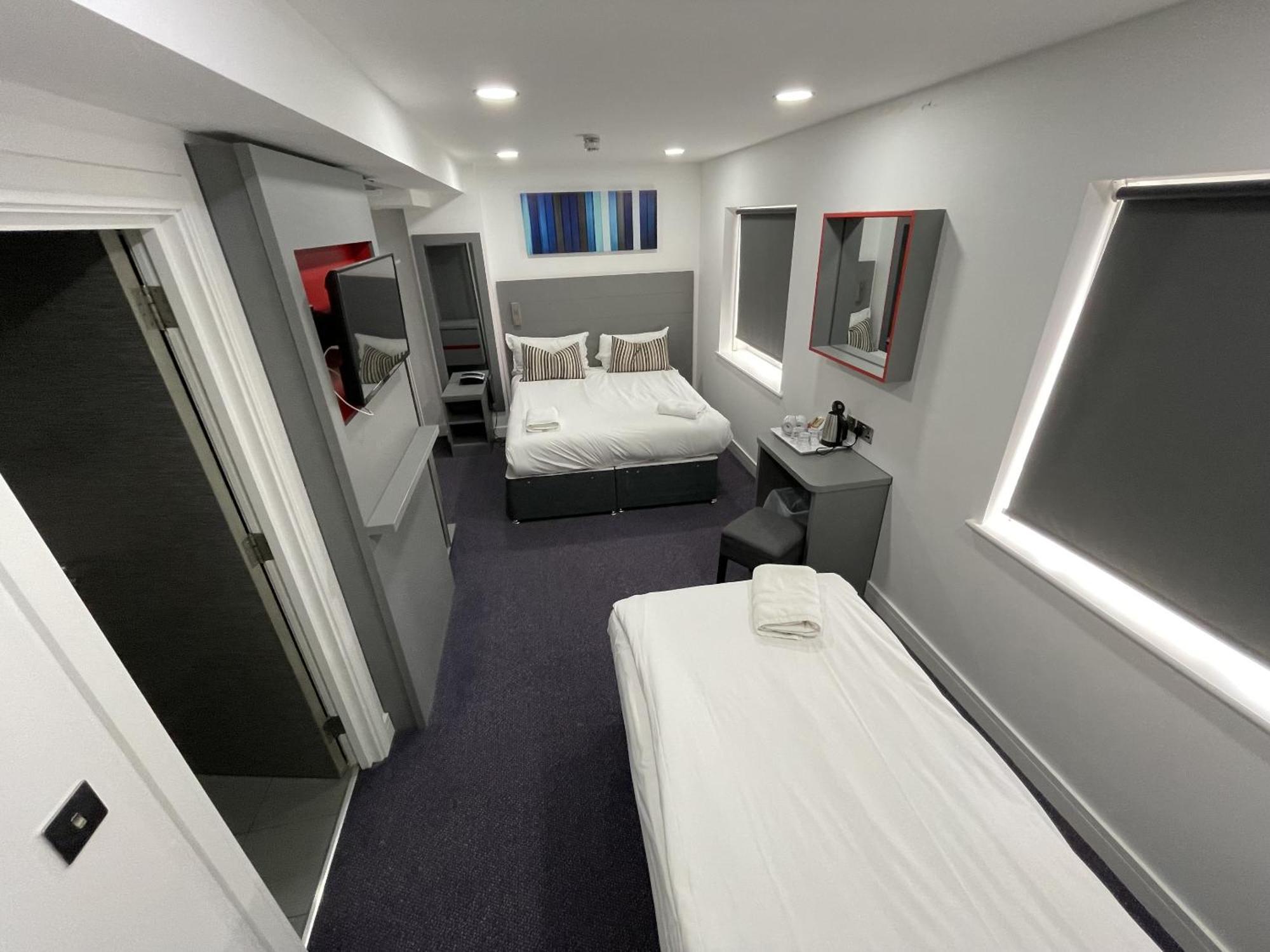 Ilford Hotel Goodmayes מראה חיצוני תמונה